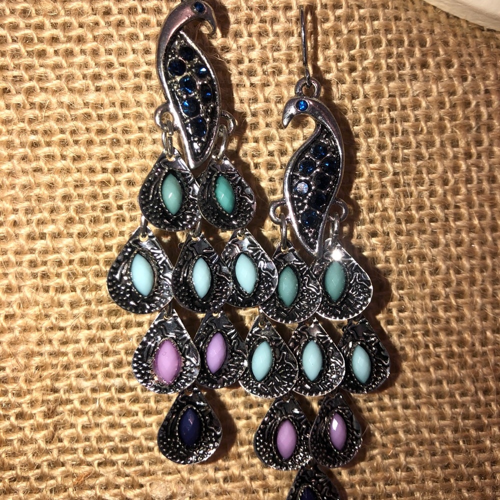🌹✨ Peacock Gem Earrings
